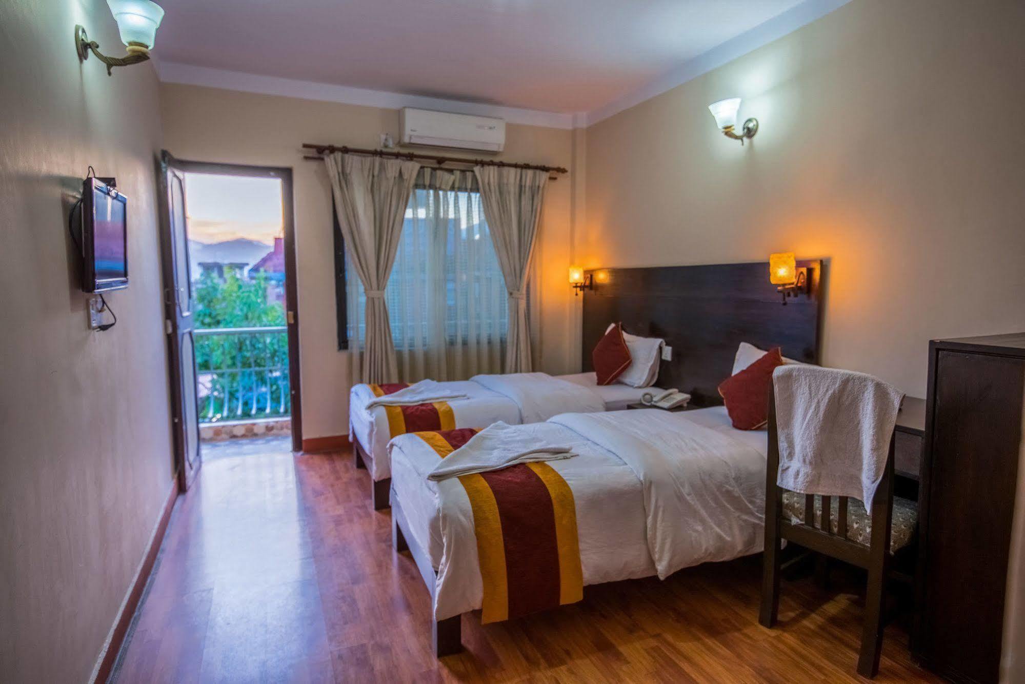 Kathmandu Sunny Hotel Buitenkant foto