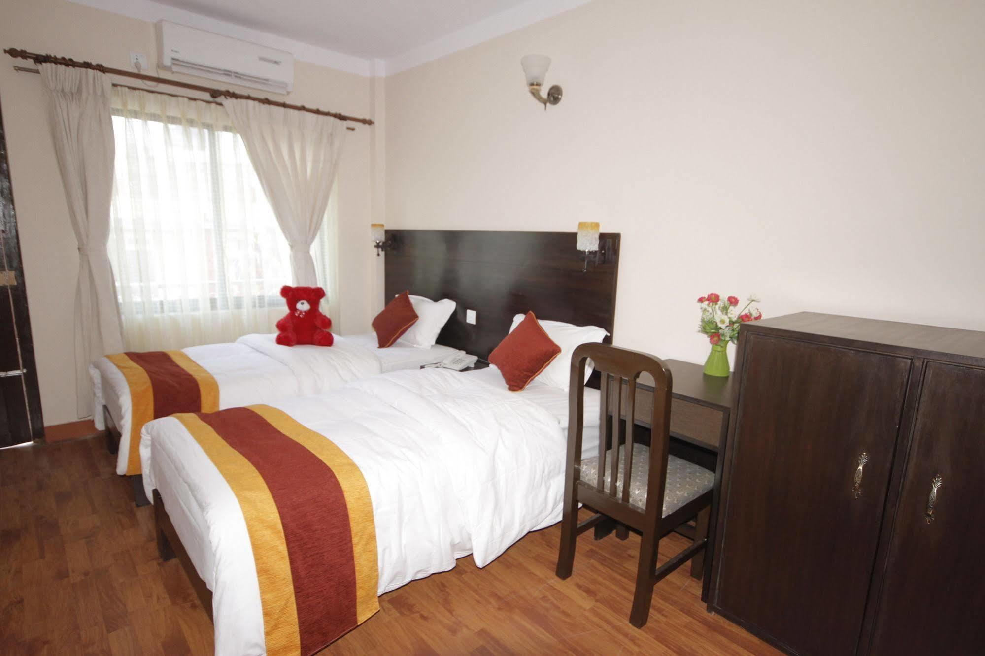 Kathmandu Sunny Hotel Buitenkant foto