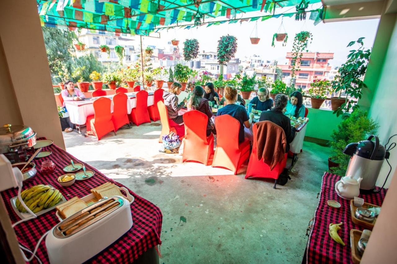 Kathmandu Sunny Hotel Buitenkant foto